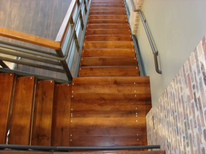 Oak Landing and Stairs / 3 x 12 Oak Stair Treads and Oak Hand Rails